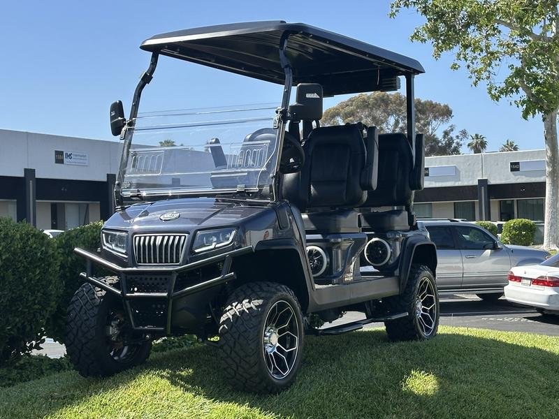 0979FF87-2834-4DC0-8E75-9B39C00B8F02 2025 Evolution D5-Maverick 4 Plus Lithium Electric 4 Passenger Golf Cart for Sale - Image 1