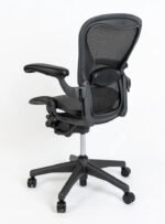 Herman Miller Aeron Chair For Sale Fully Featured Model, Size B - Image 2