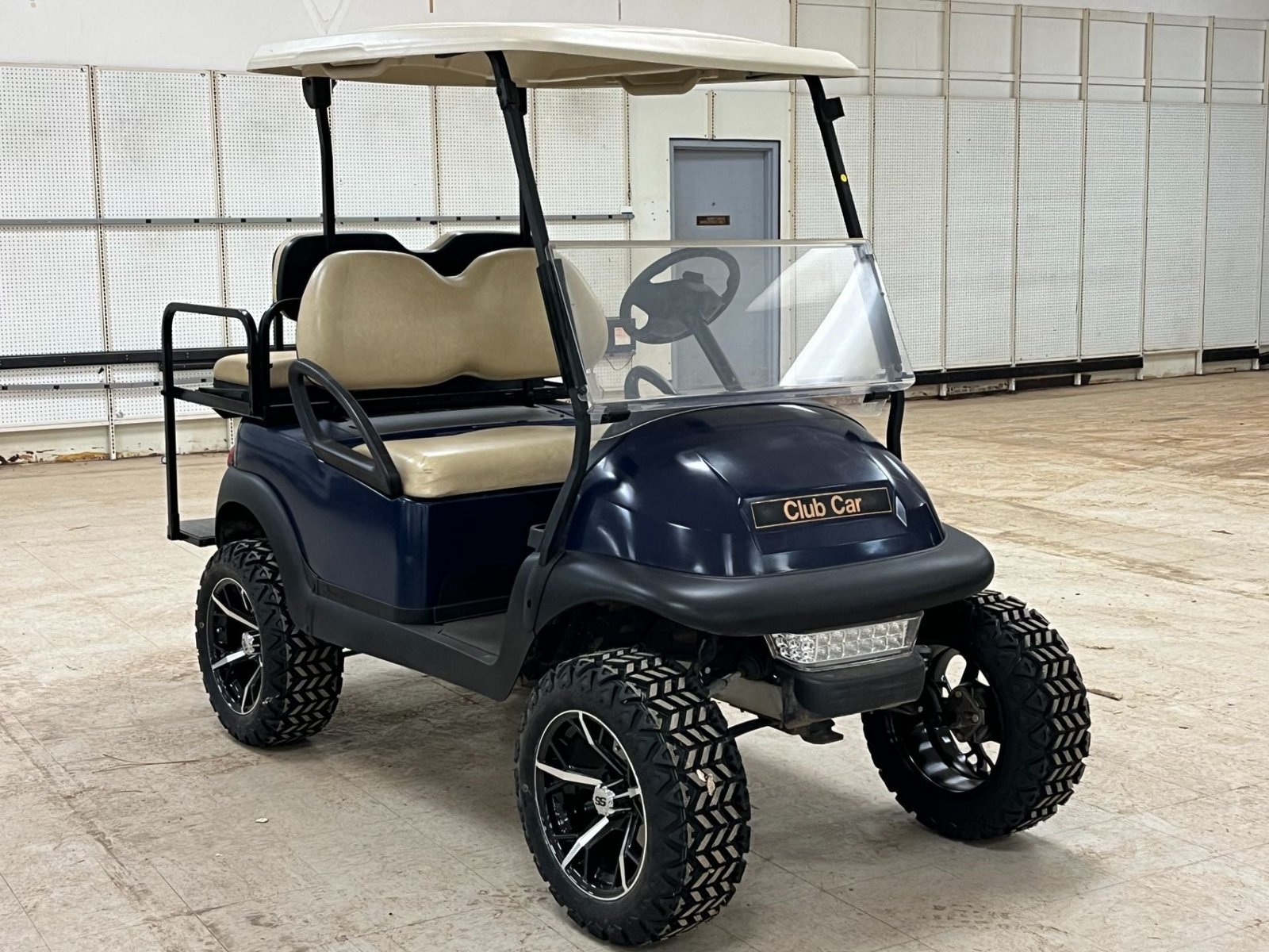 2017 Club Car Precedent I2