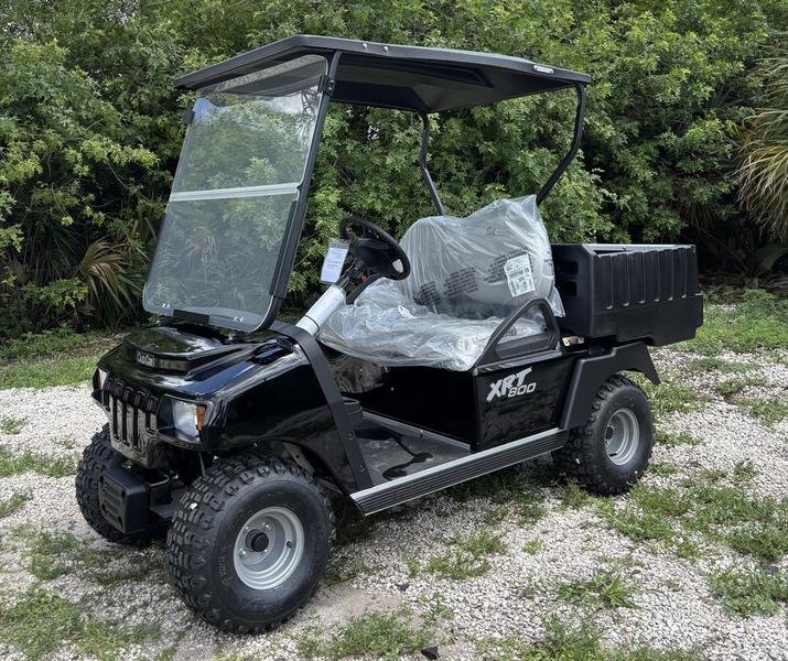 2025 CLUB CAR XRT 800 Gasoline Utility Vehicle For Sale