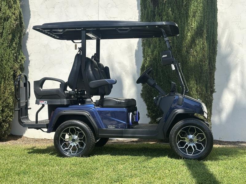 D3107A53-F114-4113-B923-EA417C67F971 2025 Evolution D5-Ranger 2+2 Plus Lithium Electric 4 Passenger Golf Cart for Sale - Image 1