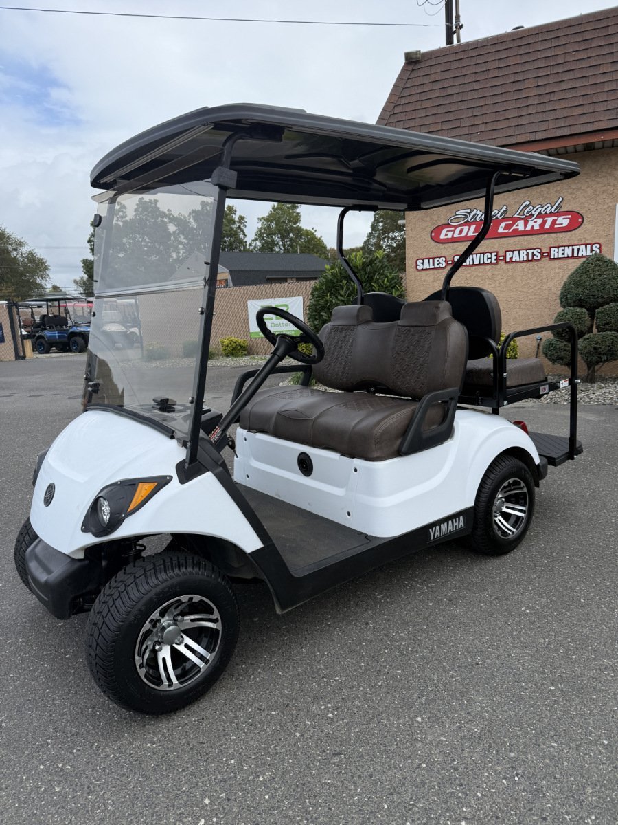2017 Yamaha Drive2 custom electric golf cart, Glacier White with Premium seats/wheels For Sale