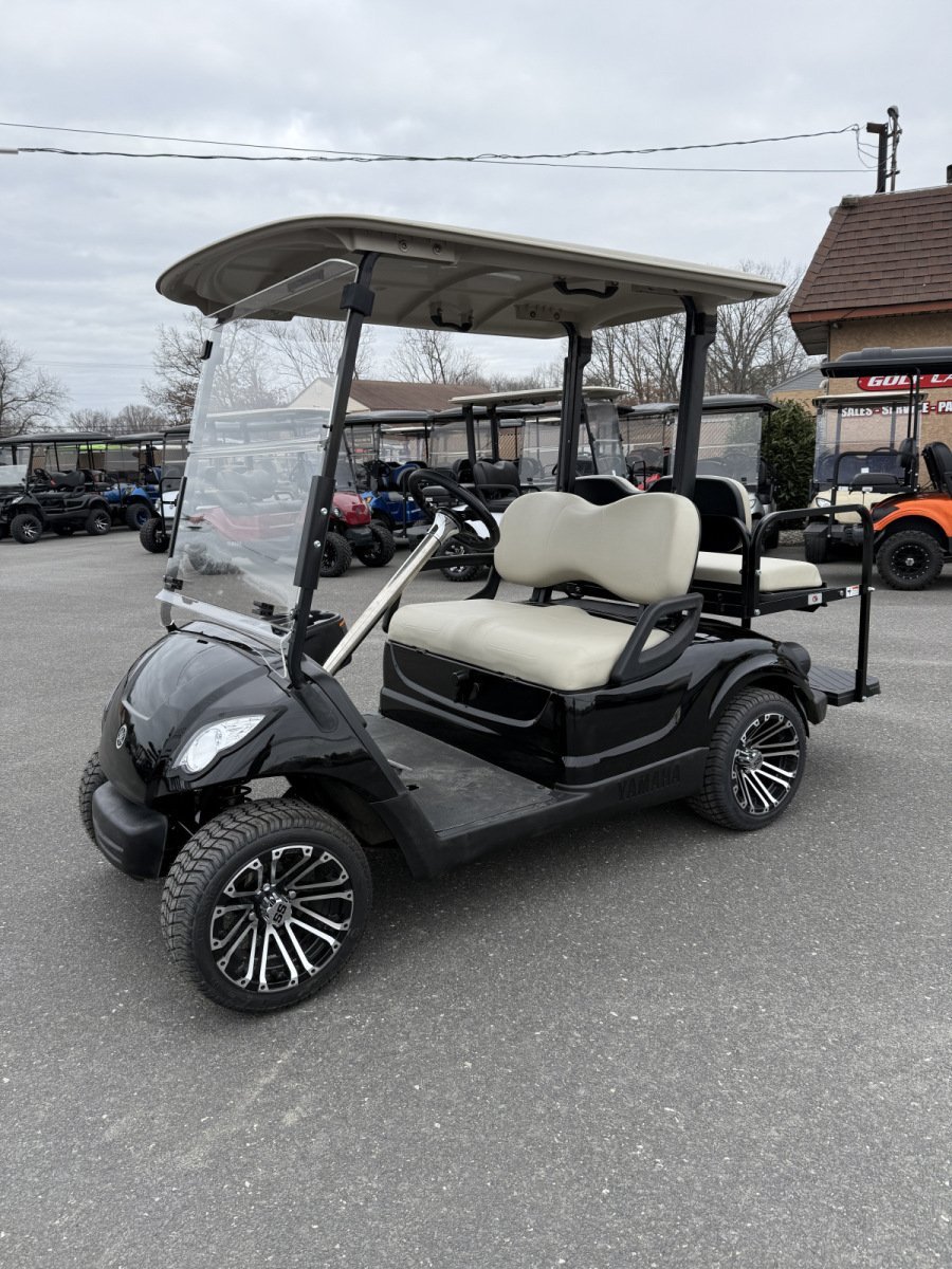 2015 Yamaha Drive Gas powered EFI Custom golf cart, Black Metallic For Sale